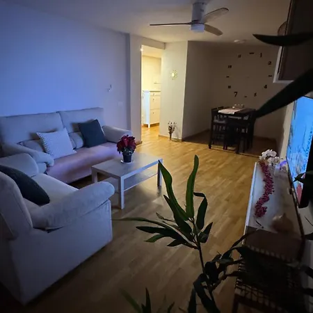 Apartamentos Suites Iscar *