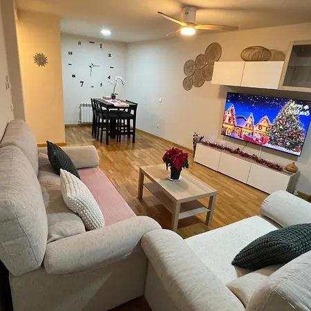 Apartamentos Suites Iscar Iscar