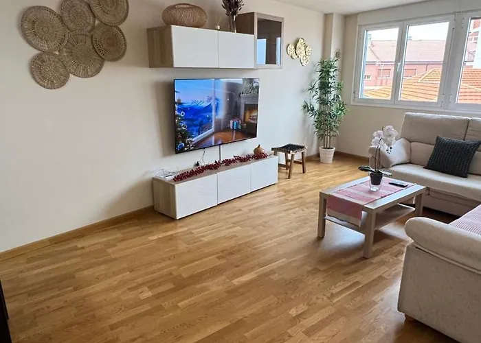 Apartamentos Suites Iscar Iscar