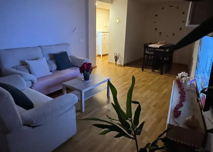 Apartamentos Suites Iscar *