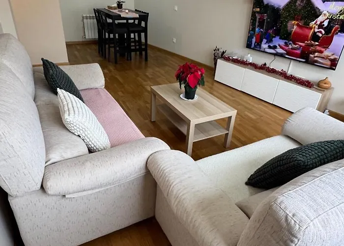 Apartamentos Suites Iscar *