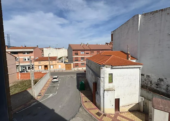 Apartamentos Suites Iscar * Iscar