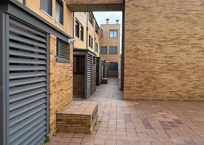 Apartamentos Suites Iscar Iscar